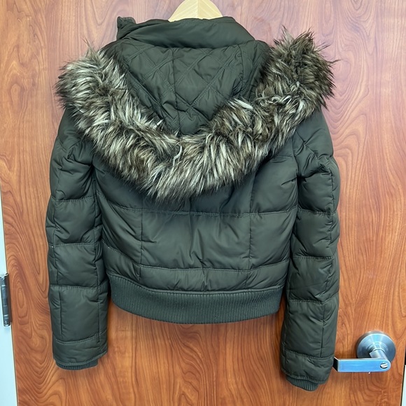 Abercrombie and Fitch puffer jacket small - Picture 6 of 16